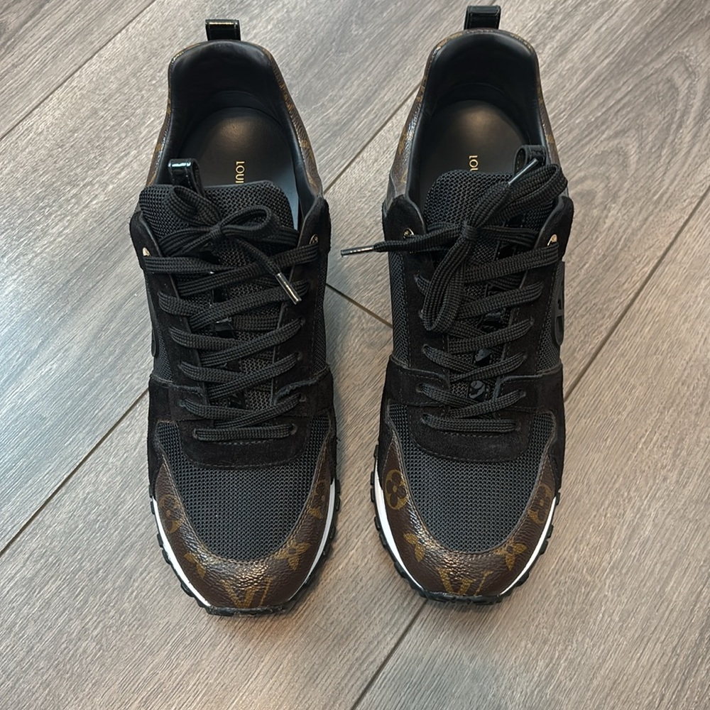 Louis Vuitton Run Away Sneaker - Picture 5 of 10